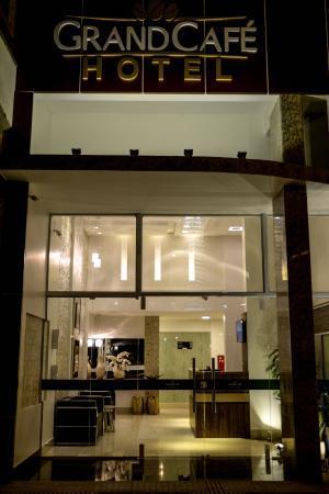 Grand Cafe Hotel Маньюасу Екстер'єр фото