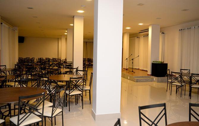 Grand Cafe Hotel Маньюасу Екстер'єр фото